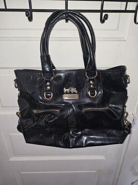 Coach Vintage Black Patent Leather Tote with Gold-Tone Hardware Y2k As Is